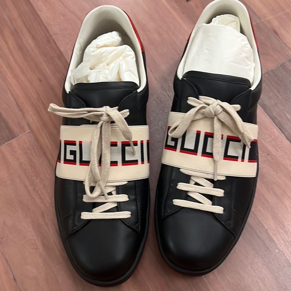 Authentic brand new men Gucci shoes size 12